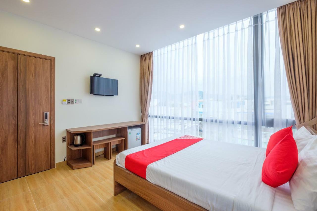 Oyo 212 Luxury Hotel Дананг Экстерьер фото