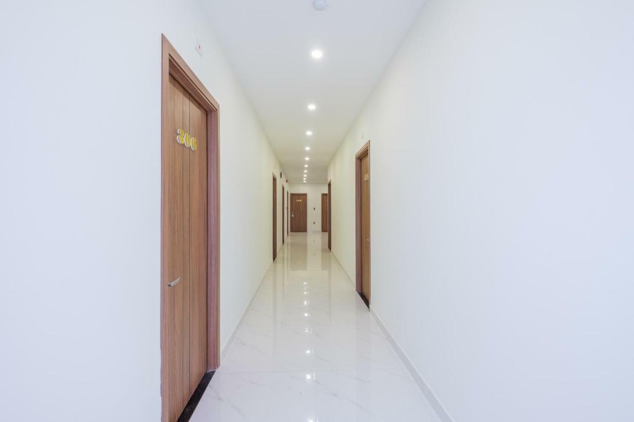 Oyo 212 Luxury Hotel Дананг Экстерьер фото