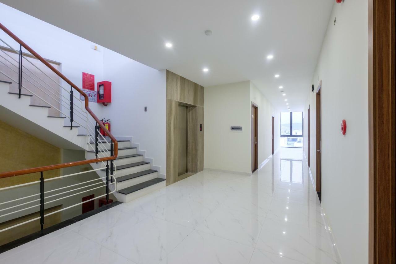 Oyo 212 Luxury Hotel Дананг Экстерьер фото